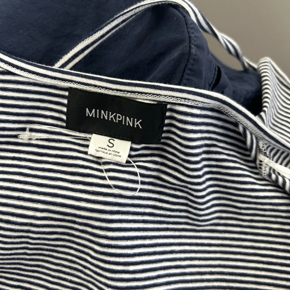 Mink pink navy and white wrap top - Picture 4 of 4